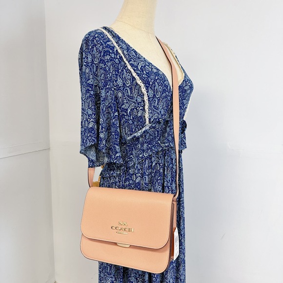Coach C5632 Brynn Flap Crossbody IN Shell Pink - Picture 1 of 7